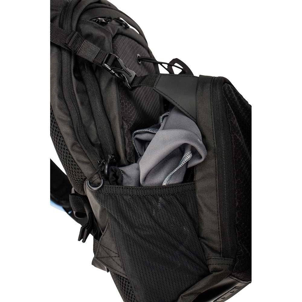 Zefal Z Hydro Enduro hydration backpack with 3L water bladder and panniers for cycling and outdoor adventures.