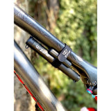 Zefal EZ Max FC bike CO2 inflator and mini hand pump with Z-Turn valve system, compact bike accessories for tire inflation.