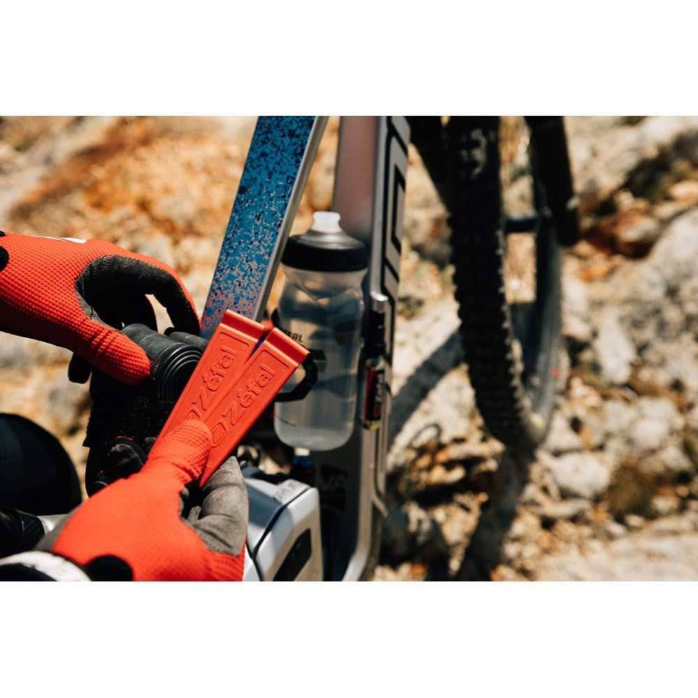 Zefal Z-Levers durable resin tyre levers for bike tyre maintenance, workshop tool for easy and reliable tyre removal.