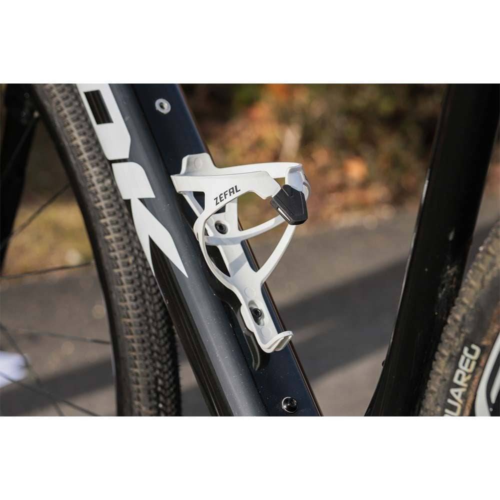 Zefal Pulse A2 bicycle bottle cage with elastomer clasp, durable cycling accessory for secure water bottle holding.