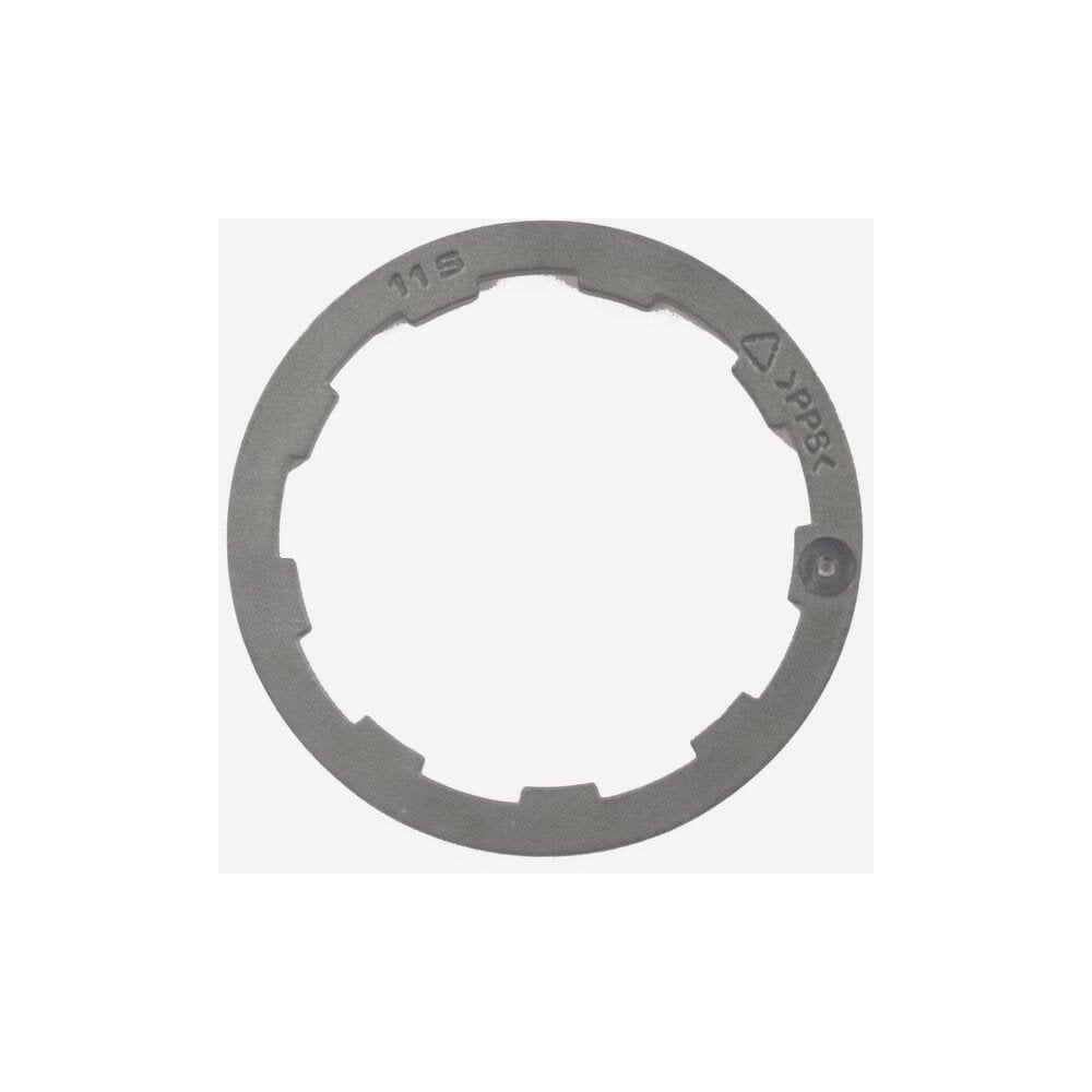 Shimano CS-5800 sprocket spacer 2.18mm for precise cassette alignment, shown with components for bike gear setup.