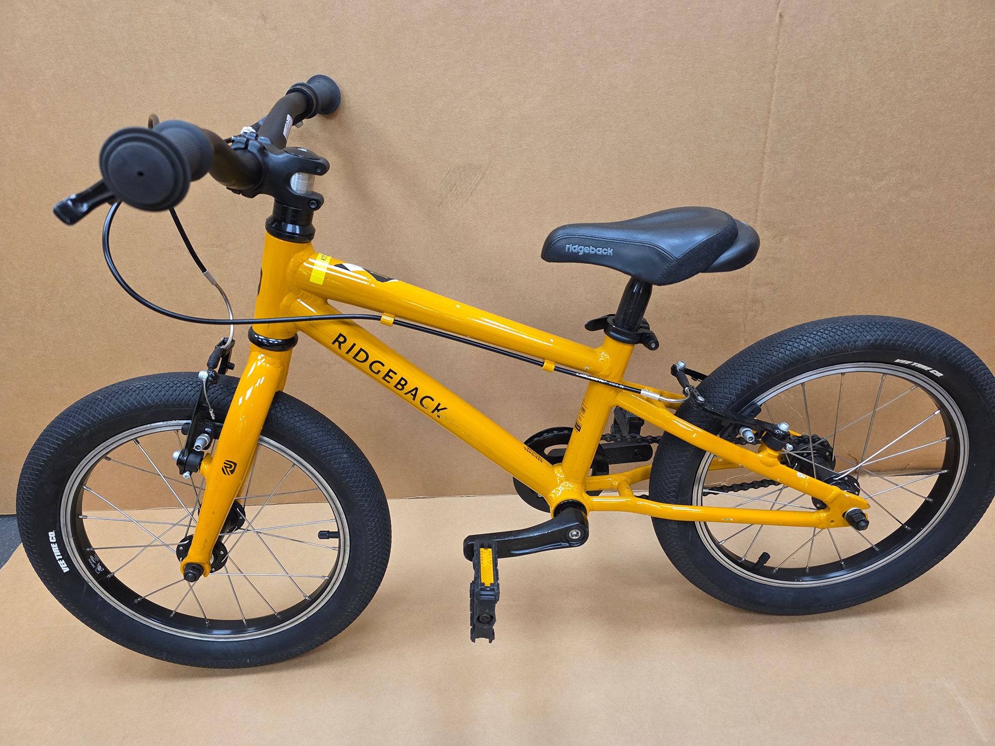 Ridgeback Kids Dimension 16 inch children's bike, ex-demo model with sturdy frame and colorful design for young riders.
