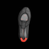 Fizik weather-resistant cycling toe covers with reflective logo, designed to protect shoes from rain and cold.