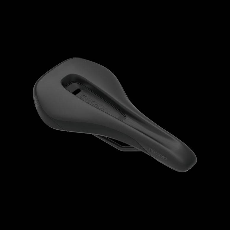 Ergon SM Enduro men's bike saddle designed for trail riding, offering precise control and comfort for mountain biking.