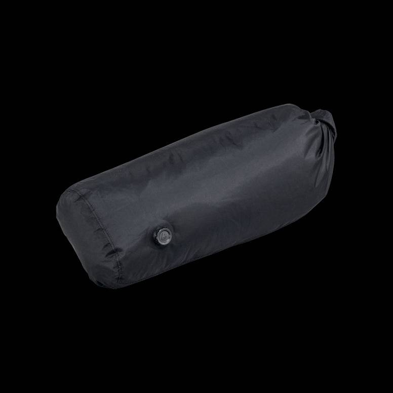 Topeak Bikepacking Backloader waterproof inner bag, 10L capacity, durable cycling storage, shown inside a bike rear rack.