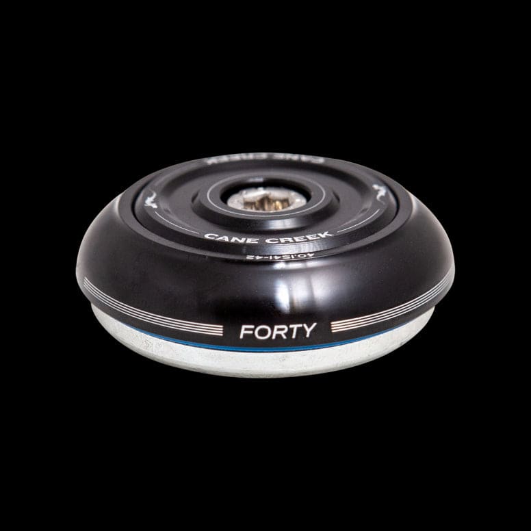 Cane Creek 40 IS42/28.6 headset with clip-seal and sealed bearings for smooth steering, showing the headset components.