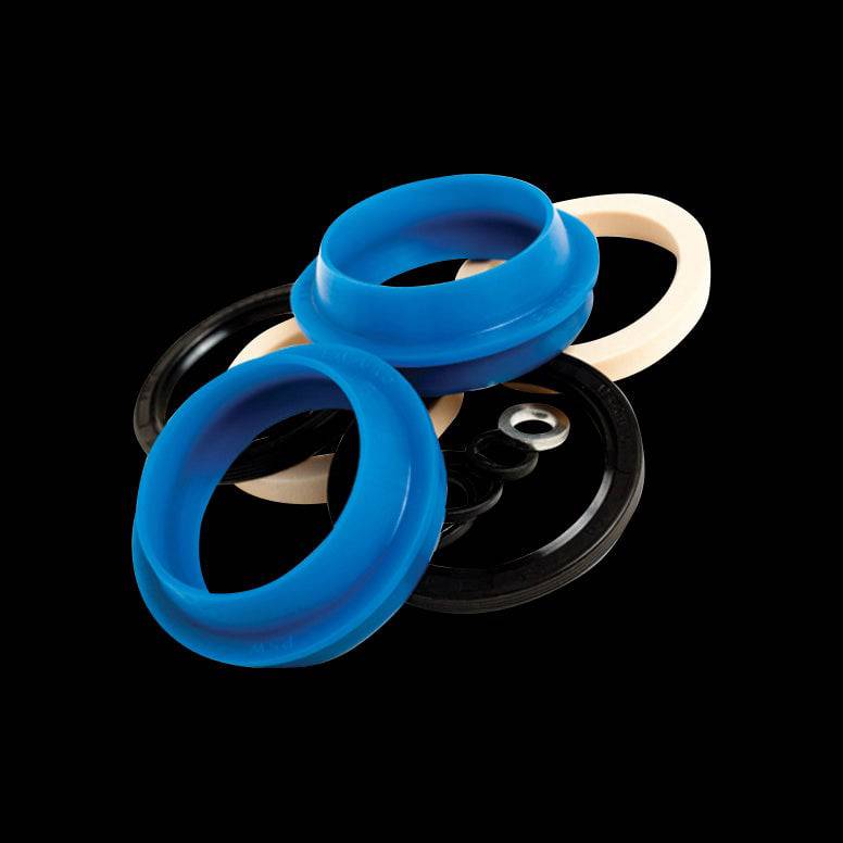 Enduro Bearings dual-lip fork seals for Rockshox forks, durable component kit for fork maintenance and sealing.