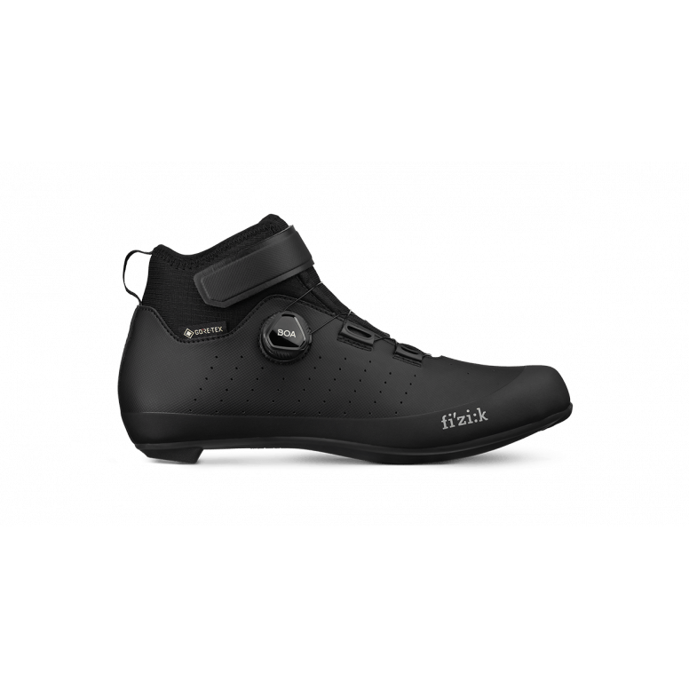 Fizik Tempo Artica R5 GTX winter road cycling shoes waterproof and insulated, designed for cold weather riding.