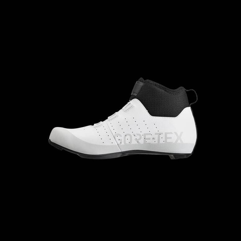 Fizik Tempo Artica R5 GTX winter road cycling shoes with waterproof and insulated features, designed for cold weather riding.