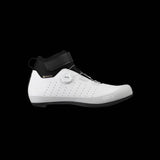 Fizik Tempo Artica R5 GTX winter road cycling shoes with waterproof insulation and sleek black design.