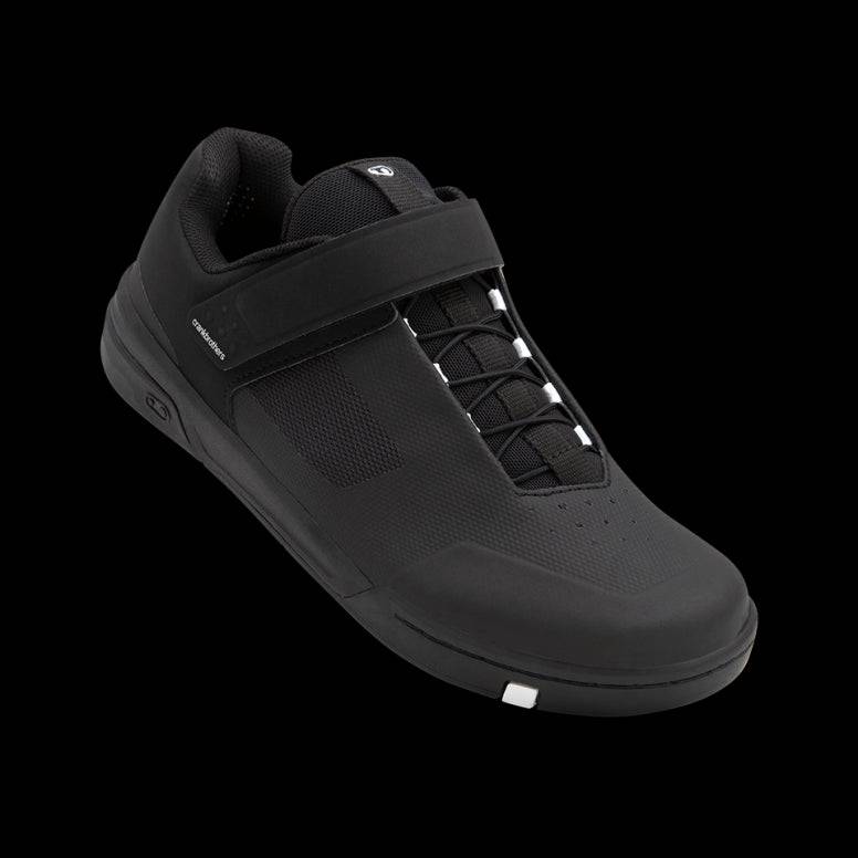 Crank Brothers Stamp Speedlace MTB shoes in flat pedal mountain biking footwear with breathable material and secure fit.