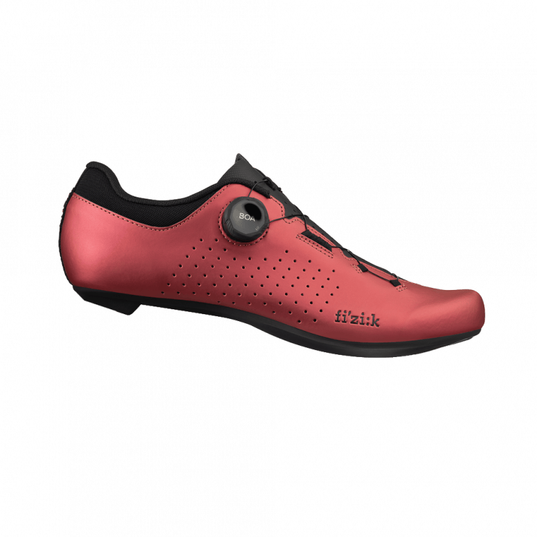 Fizik Vento Omna road cycling shoes with BOA Fit System, lightweight performance footwear for serious riders.