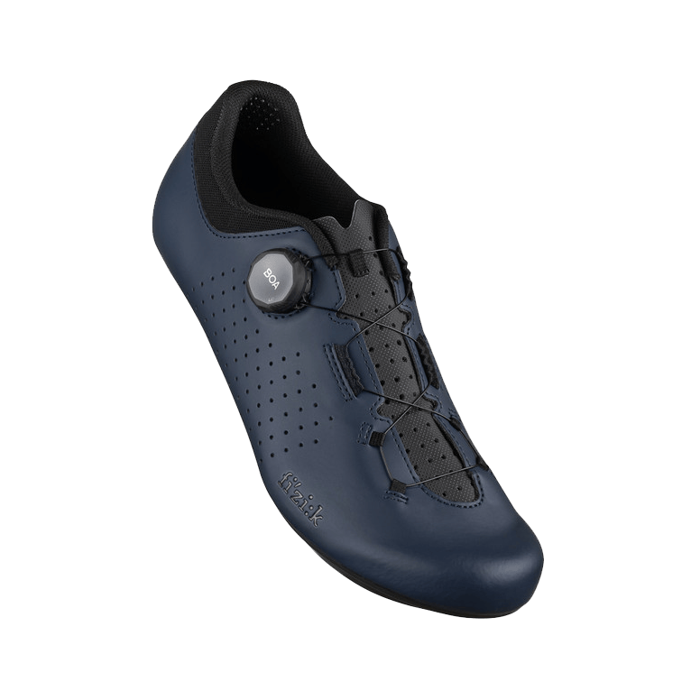 Fizik Vento Omna road cycling shoes with BOA Fit System, aerodynamic design, and secure closure for performance riders.