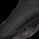 Fizik Vento Omna road cycling shoes with BOA Fit System, lightweight performance footwear for cyclists.