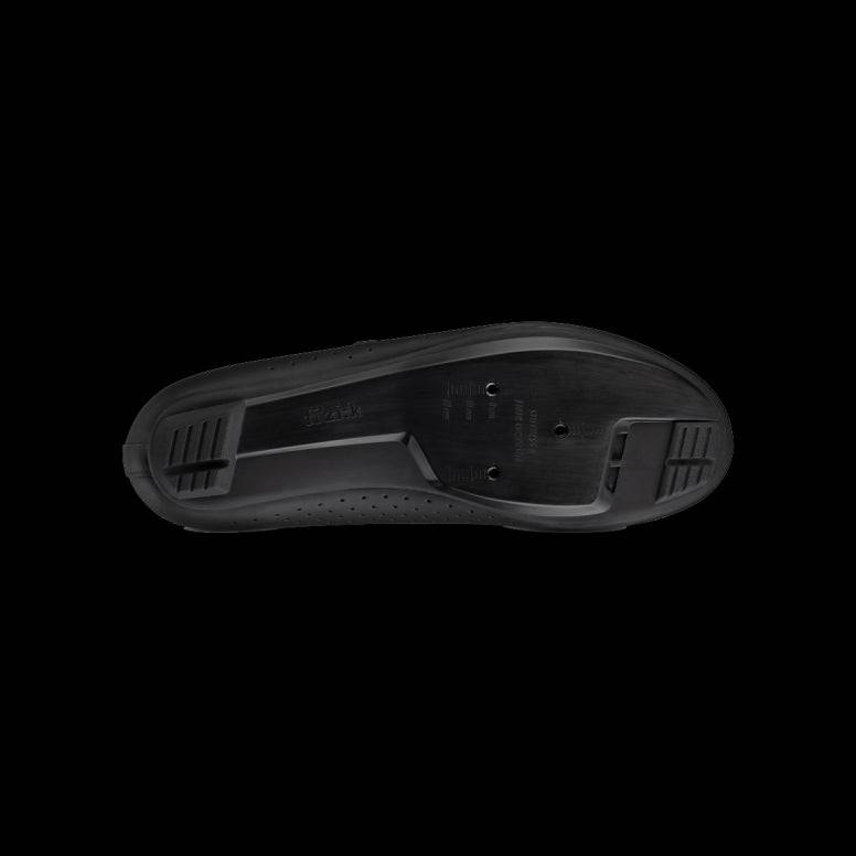 Fizik Vento Omna road cycling shoes with BOA Fit System, lightweight performance footwear for cycling enthusiasts.