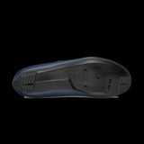 Fizik Vento Omna Wide Fit road cycling shoes with breathable mesh upper and stiff sole for unisex riding comfort.