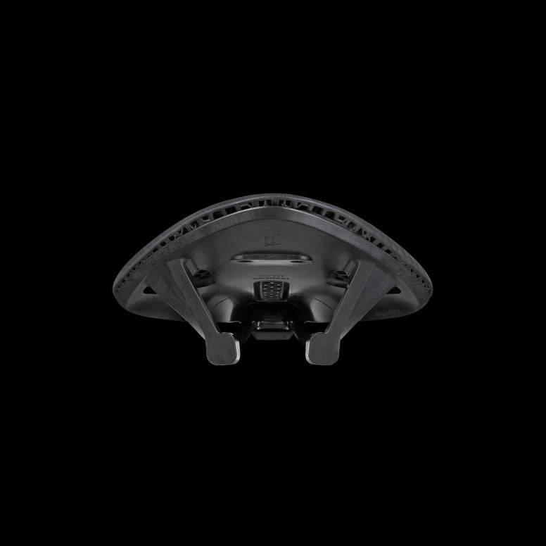 Fizik Transiro Aeris Adaptive R3 short distance saddle in black, designed for triathlon and time trial cycling components.