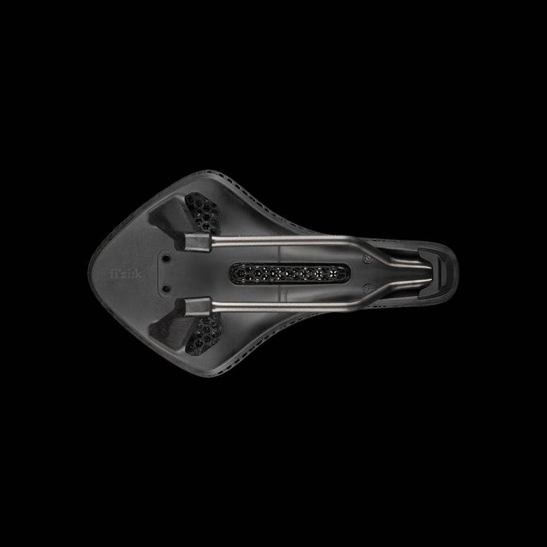 Fizik Transiro Aeris Adaptive R3 short-distance triathlon and time trial saddle in black, designed for aerodynamic cycling comfort.