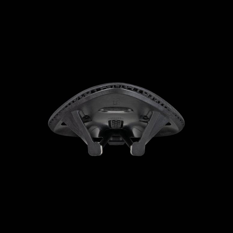 Fizik Transiro Aeris Adaptive R1 triathlon saddle in black, designed for short-distance time trial cycling.