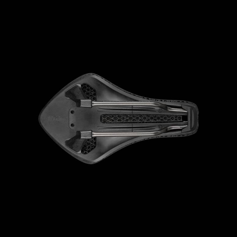 Fizik Transiro Aeris Adaptive R3 long-distance triathlon saddle in black, designed for comfort and performance during extended rides.