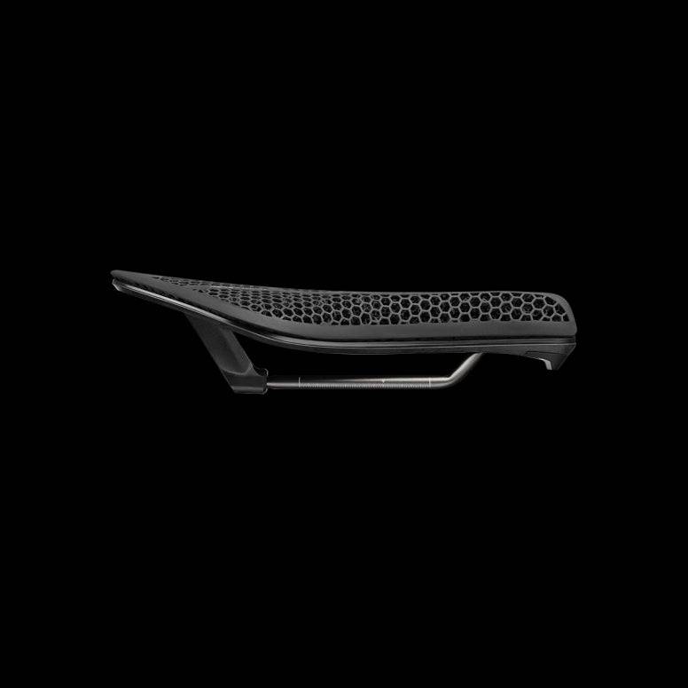 Fizik Transiro Aeris Adaptive R3 long-distance triathlon saddle in black, designed for comfort and performance in cycling components.