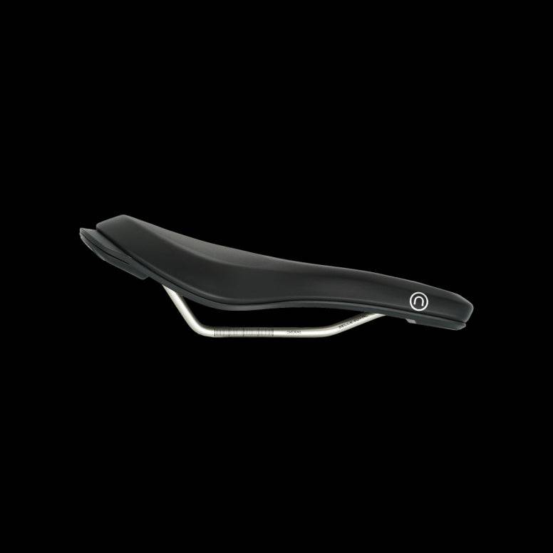 Selle Royal On Open E-Bike saddle with Royalgel™ comfort and waterproof design, featuring ergonomic shape and durable components.