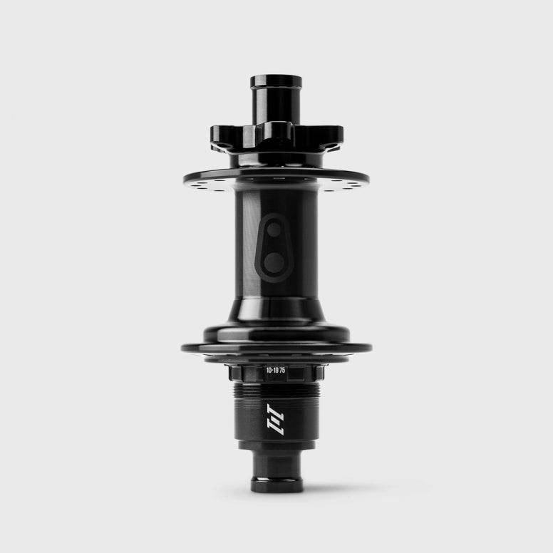 Crankbrothers Synthesis Enduro Carbon Rear Wheel with Industry Nine 1/1 hub, featuring lightweight carbon rim and durable components.