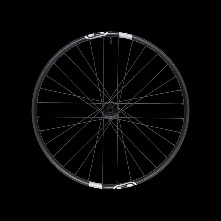 Crankbrothers Synthesis Alloy 2.0 Enduro rear wheel with 148x12mm Ratchet hub, featuring durable alloy construction and mountain bike components.