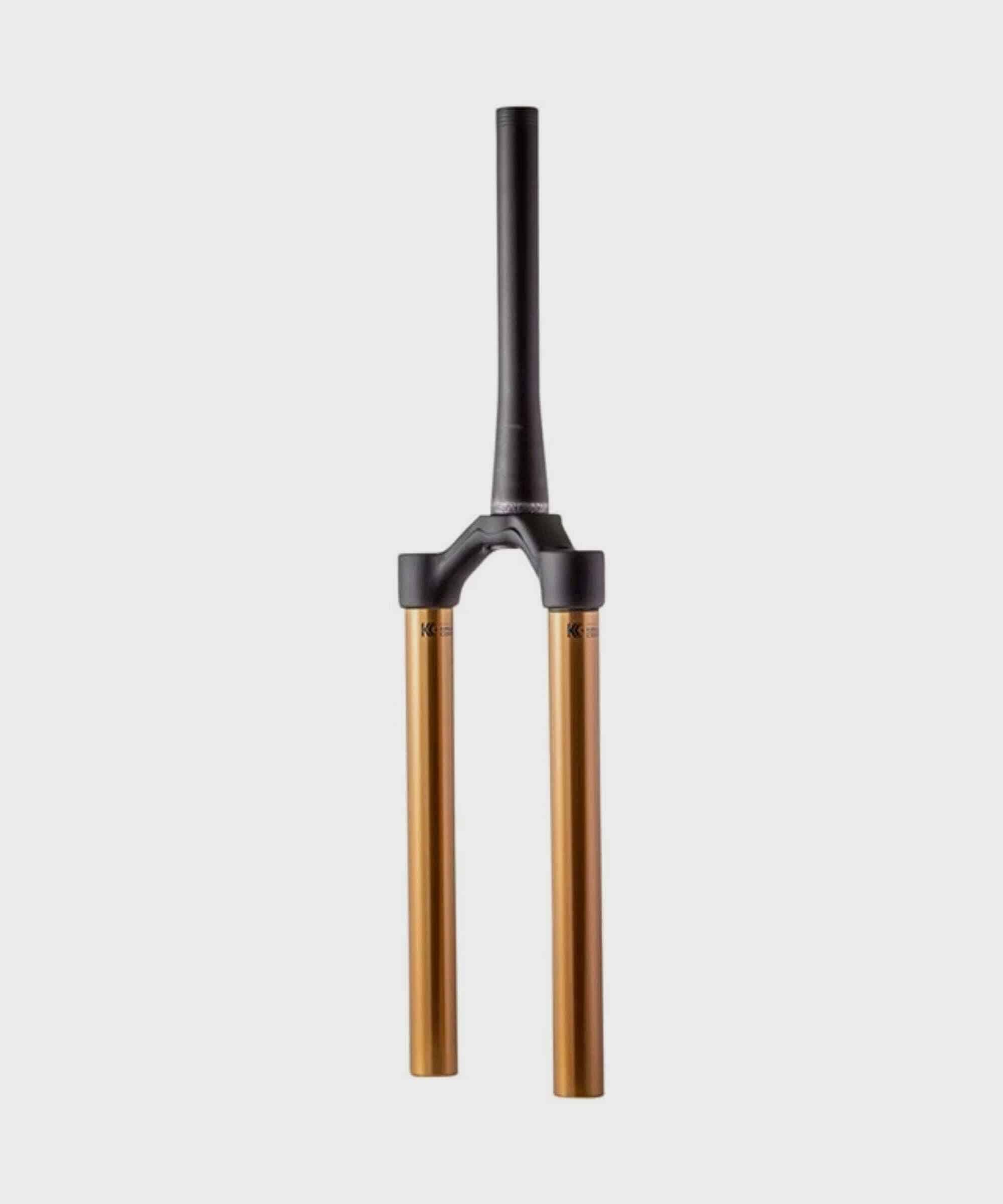 Fox 38 Kashima suspension fork with 180mm travel, 15x110mm Max Taper58 HT C, showcasing the fork's stanchions and crown.