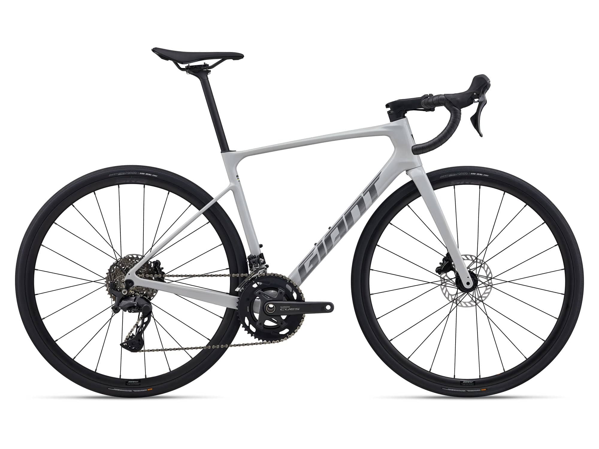 Giant Defy Advanced 3 2026 carbon road bike with disc brakes, designed for endurance riding, shown from side view.