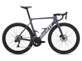 Giant Propel Advanced 1 2026 road bike with aerodynamic carbon frame and disc brakes, parked on a city street.