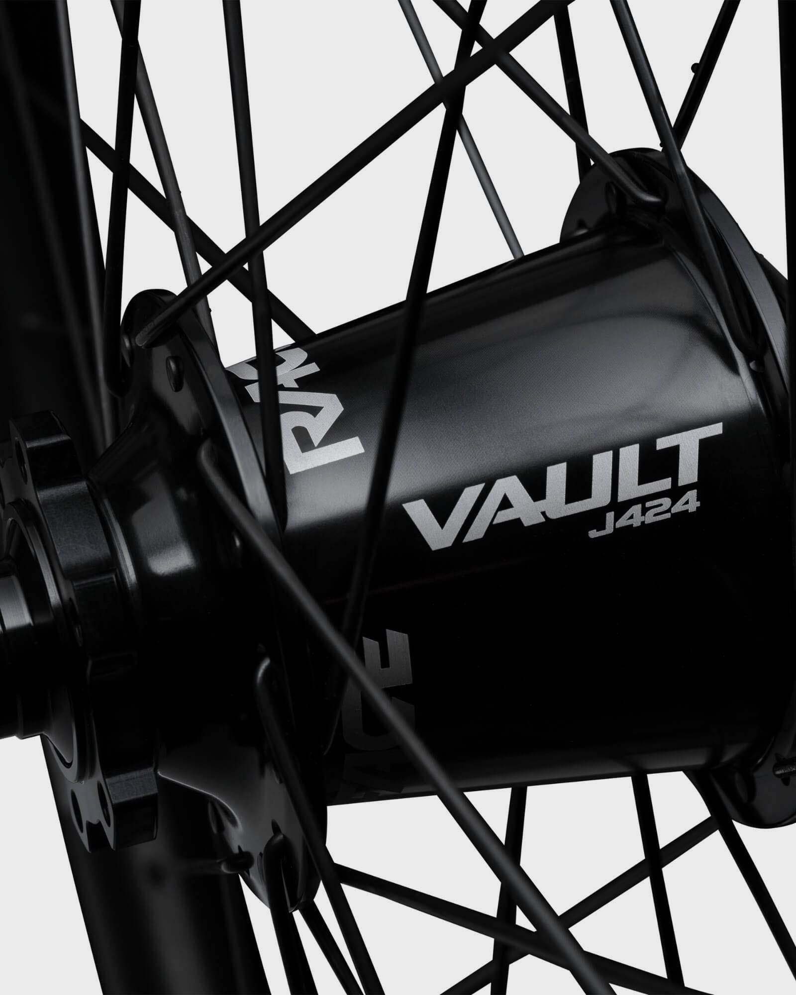 Race Face Turbine EMTB 30mm wheelset for electric mountain bikes, featuring boost and super boost compatible components.
