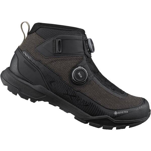 Shimano EX900 MTB shoes with BOA Fit System and waterproof Gore-Tex, featuring rugged design and durable sole for mountain biking.