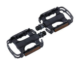 BBB BPD-15 Mount&Go 2.0 Black MTB pedals with dual reflectors and serrated grip for secure cycling performance.