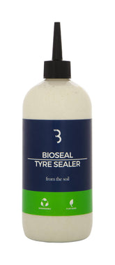 BBB BTI-181 BioSeal latex tyre sealant container for tubeless and inner tube tyres, 500ml, with a clear label and nozzle.