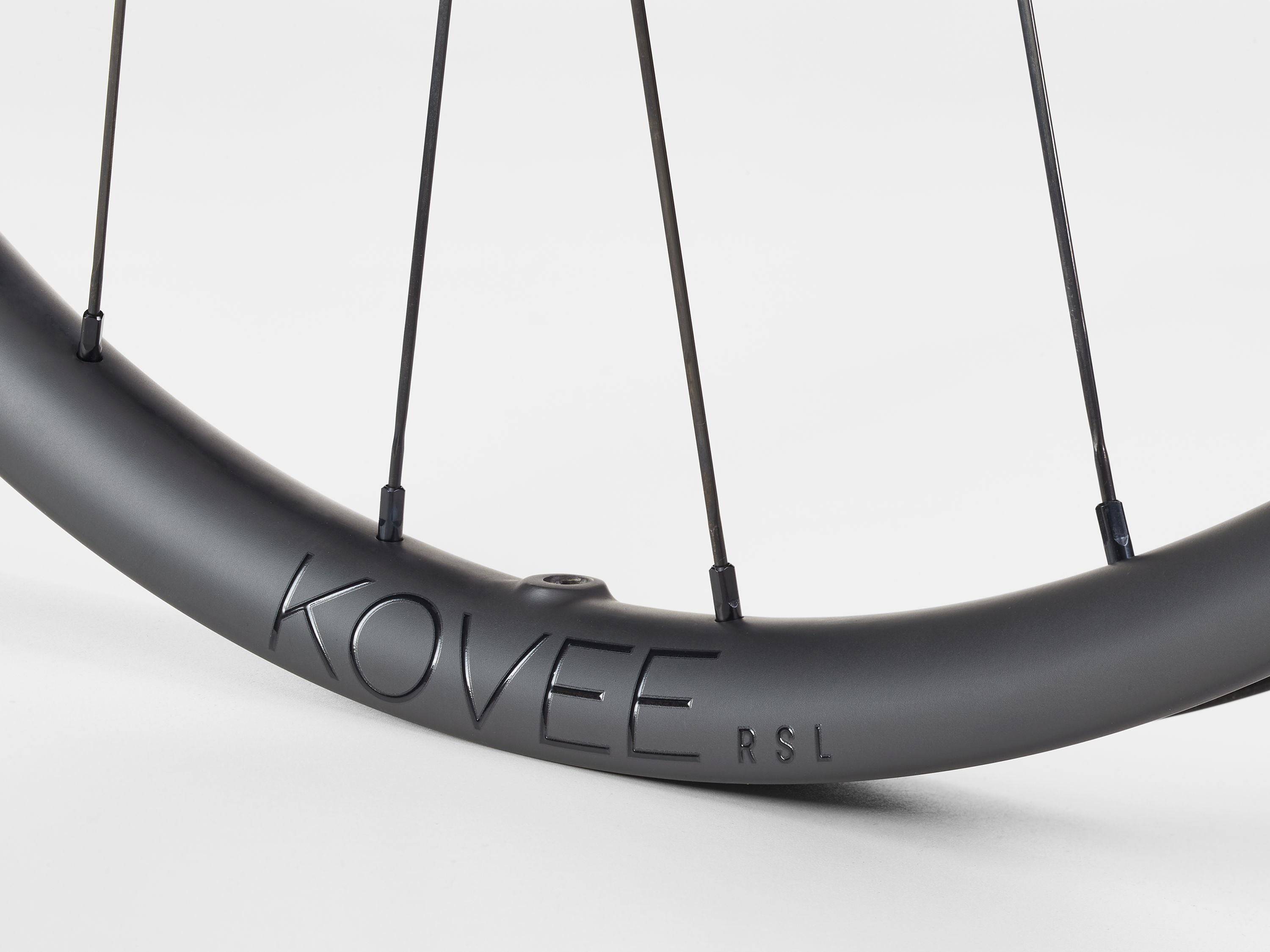 Bontrager Kovee RSL TLR Boost 29 MTB wheel with DT Swiss 240s hubs, lightweight carbon fiber mountain biking component