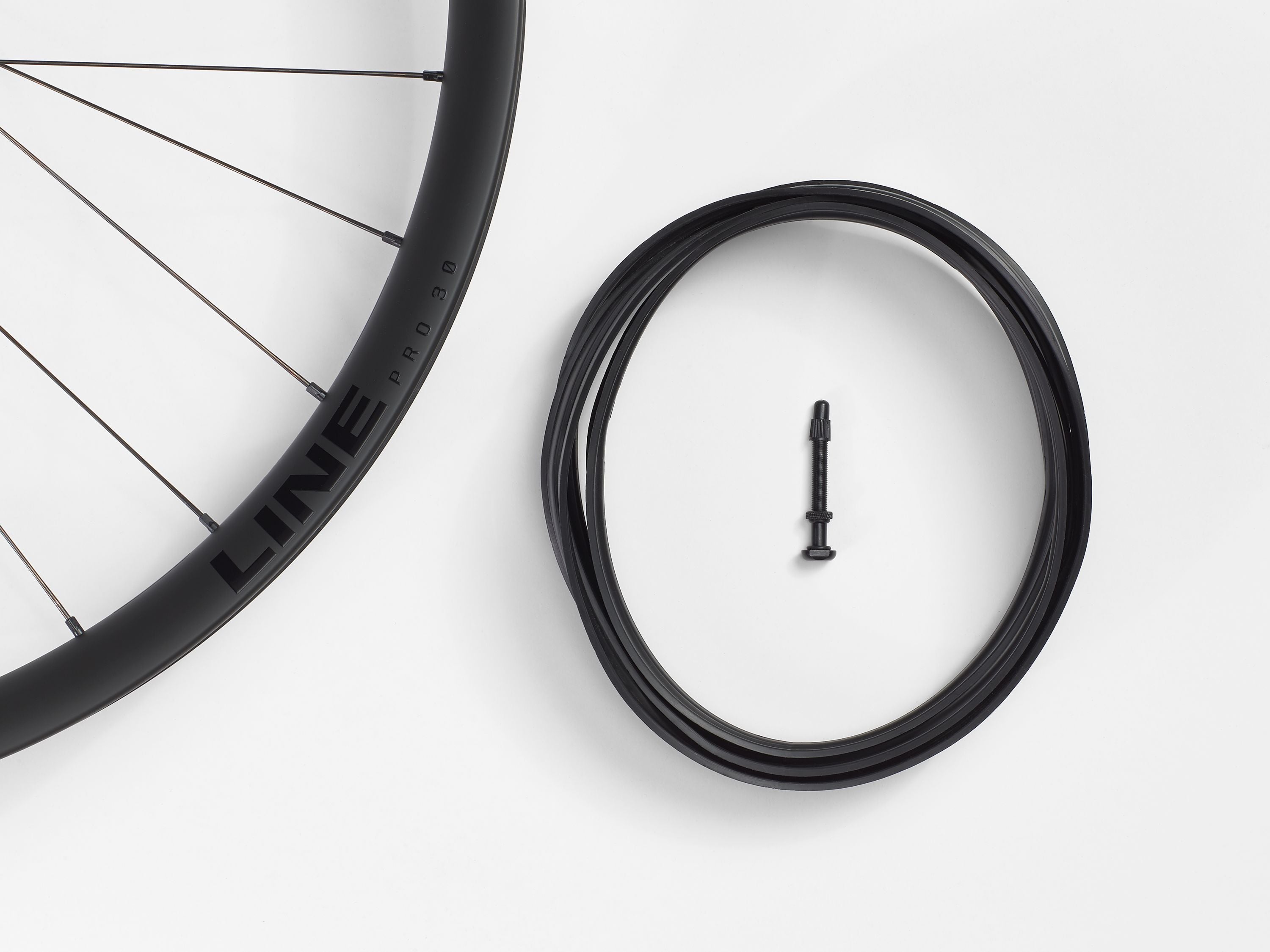 Bontrager Wheels - Line Pro 30 Tlr Boost 27.5 Mtb Wheel