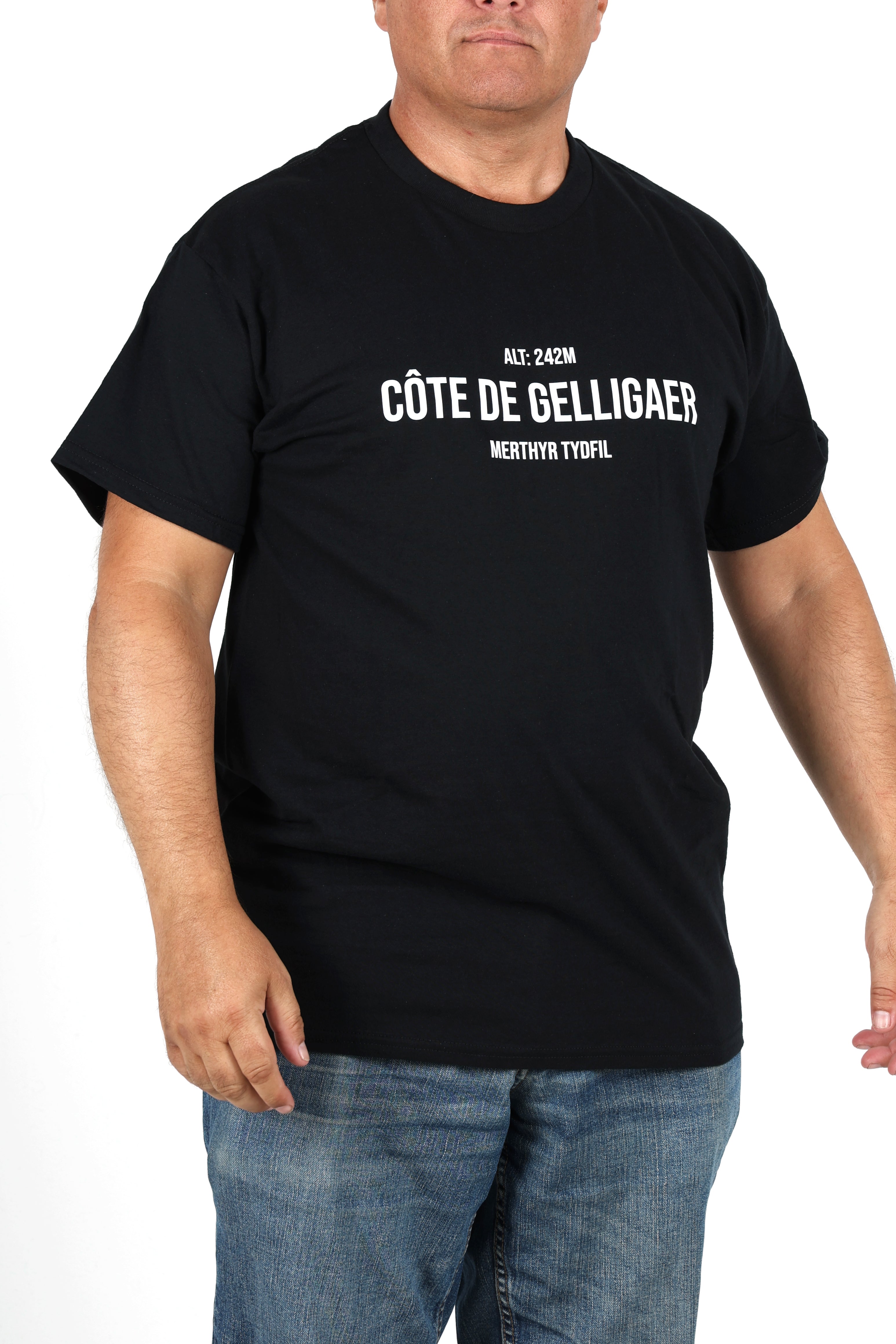 Global Cycling Club Tour de France 2027 T-shirt featuring a mountain landscape graphic on the front.