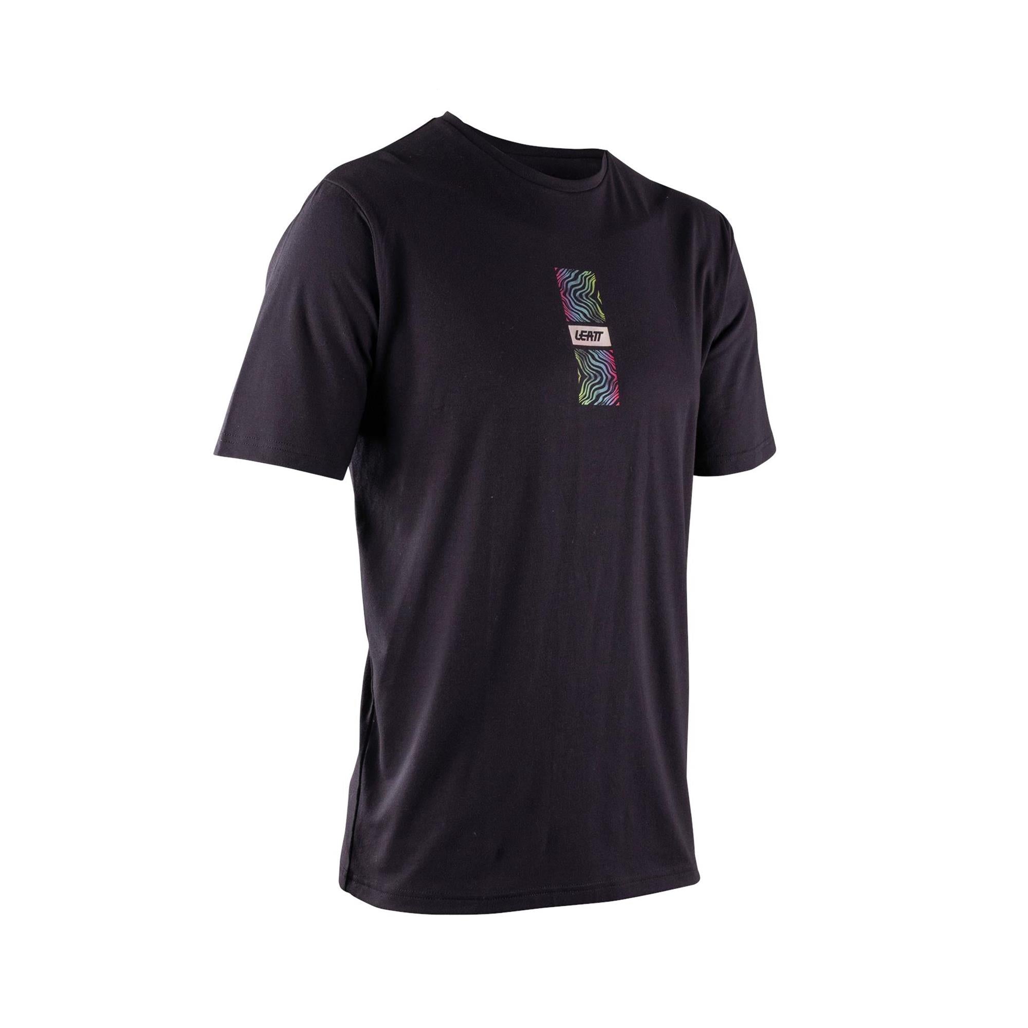 Leatt Core T Shirt 2026 unisex breathable casual tee in a regular fit, featuring a simple design and comfortable fabric.