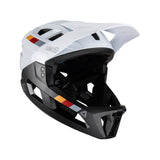 Leatt Enduro MTB 2.0 helmet with removable chin bar and 360° turbine technology, shown from front view with ventilation details.