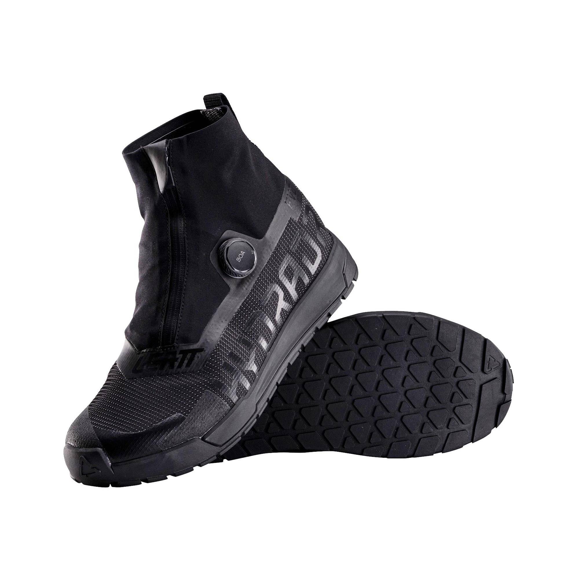 Leatt HydraDri ProFlat 7.0 Boa V26 waterproof cycling shoes with BOA Fit System, showcasing sleek design and secure fit.