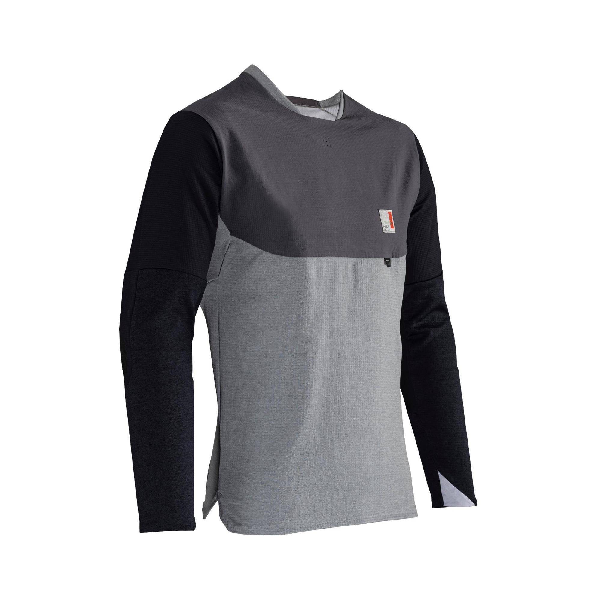 Leatt All Mountain 5.0 MTB jersey with WarmYarn fabric and UPF 50+ protection for mountain biking.
