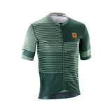 Leatt Endurance 3.0 MTB jersey in slim fit, breathable cycling clothing for XC and gravel riding, shown in black with logo details.