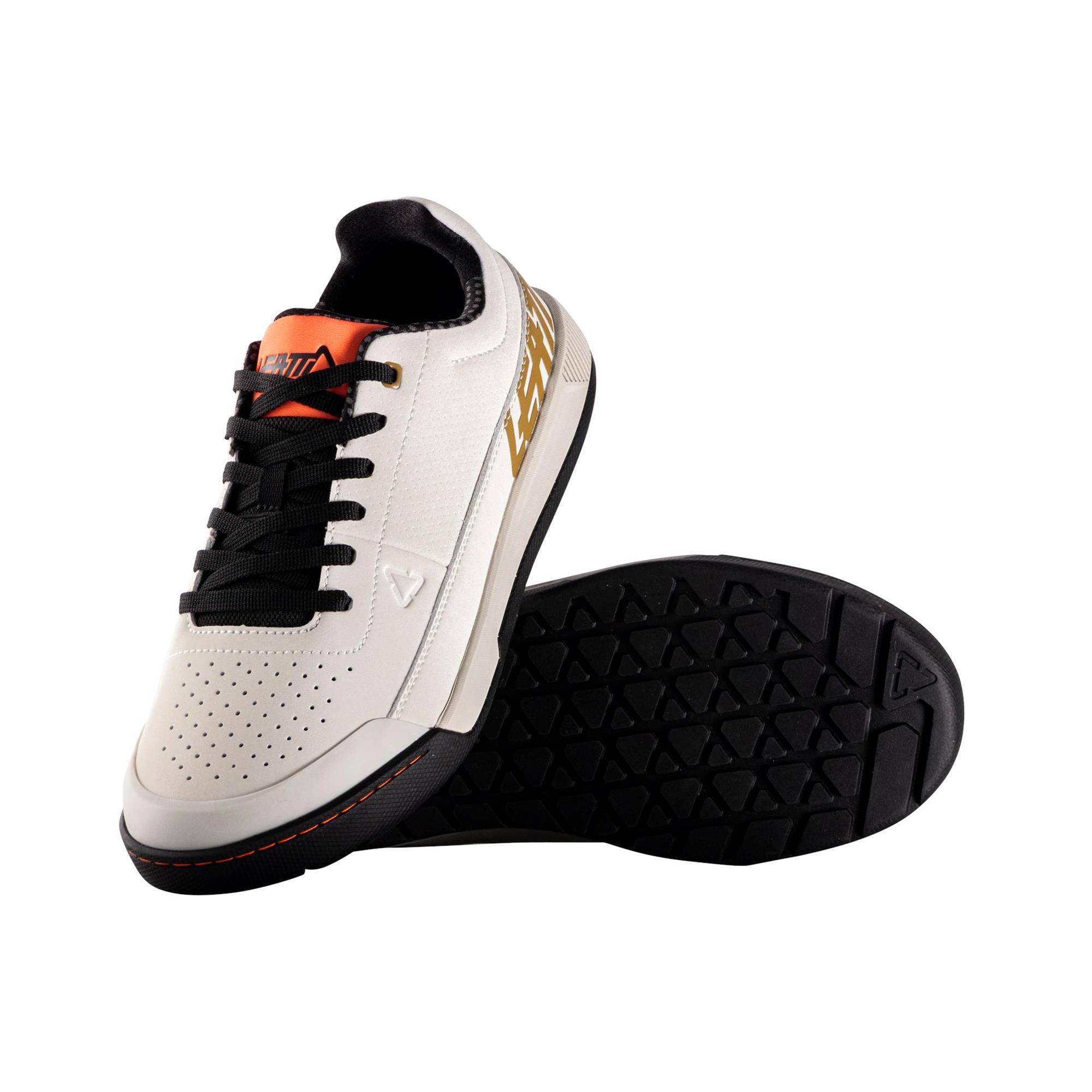 Leatt 2.0 Flat Shoes with RideGrip Pro outsole for enduro and downhill riding, featuring durable black footwear with textured sole.