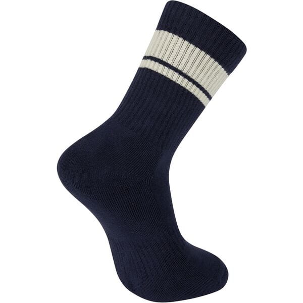 Madison Roam Isoler Crew Socks, thermal cycling and casual comfort socks in black, featuring ribbed cuffs and cushioned soles.