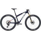 Trek Supercaliber SLR 9.8 XT Di2 mountain bike with IsoStrut suspension, black frame and advanced gear system.