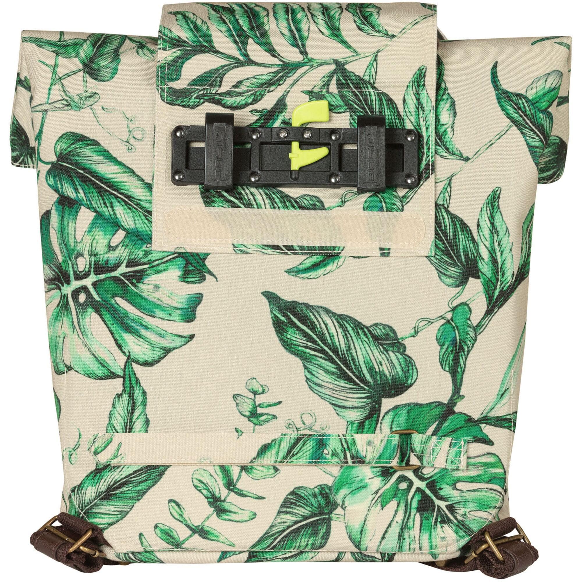 Basil Ever-Green bicycle daypack in green with water-repellent fabric and hook-on system, designed for eco-friendly cycling accessories.