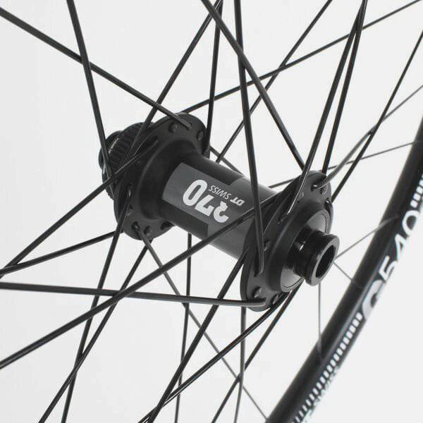 M Part Wheels gravel front wheel with 700c DT 370 hub, DT 540 rim, TLR tubeless-ready, black, lightweight component for cycling.