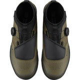 Shimano GF8 GORE-TEX gravel shoes with BOA Fit system and ULTREAD outsole, designed for comfortable outdoor cycling.