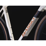Basso Palta gravel bike frameset with Paradigma stem and carbon handlebars, featuring sleek frame design and high-performance components.